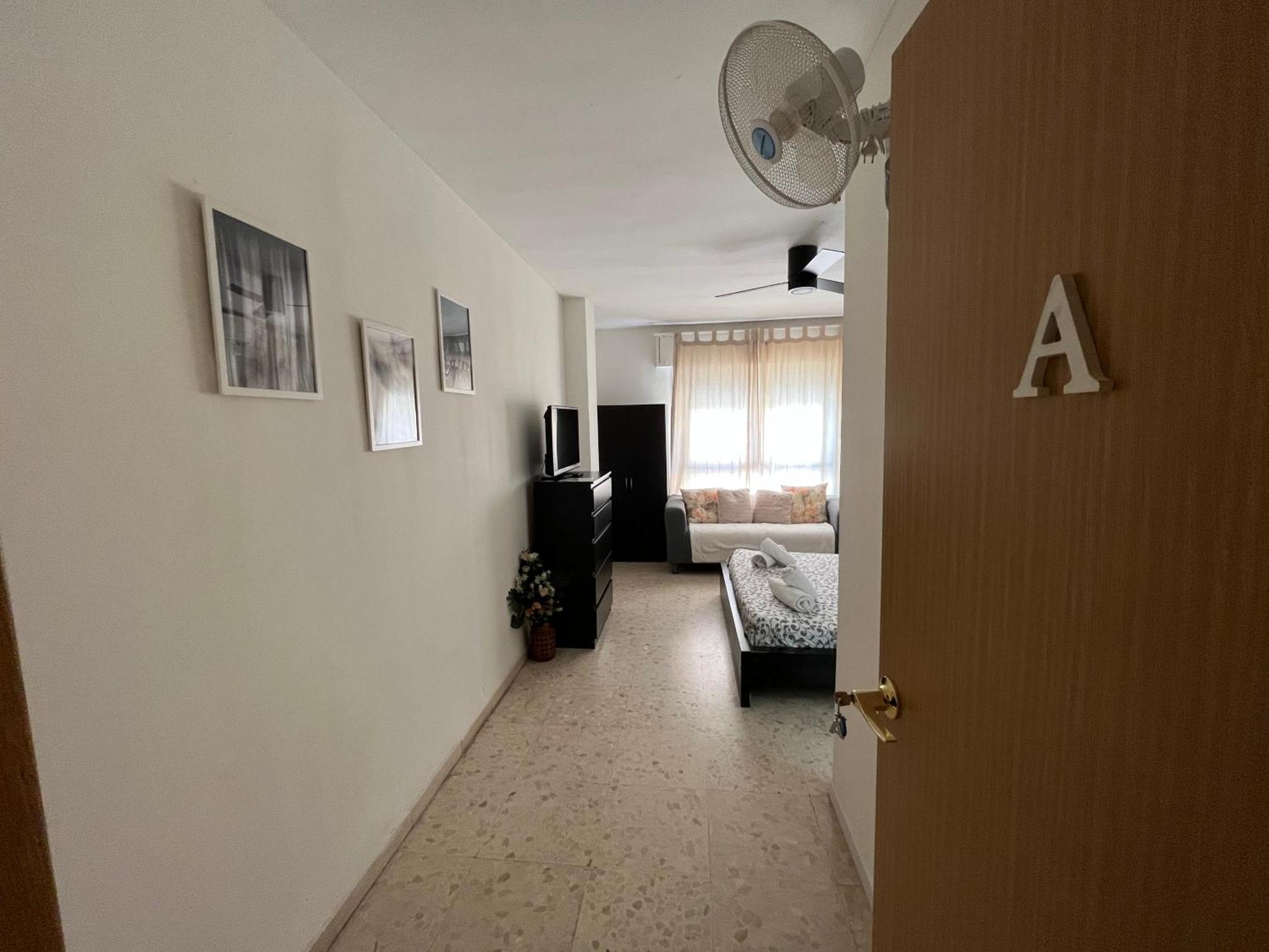 Rafaela Guest House Малага Екстериор снимка