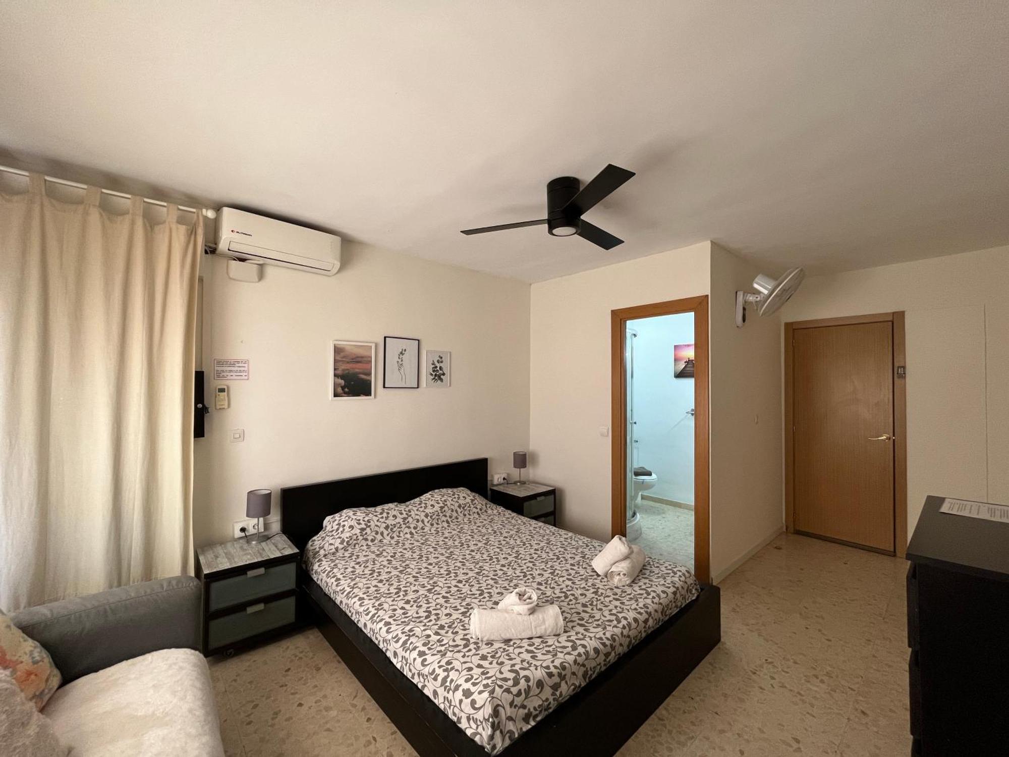 Rafaela Guest House Малага Екстериор снимка